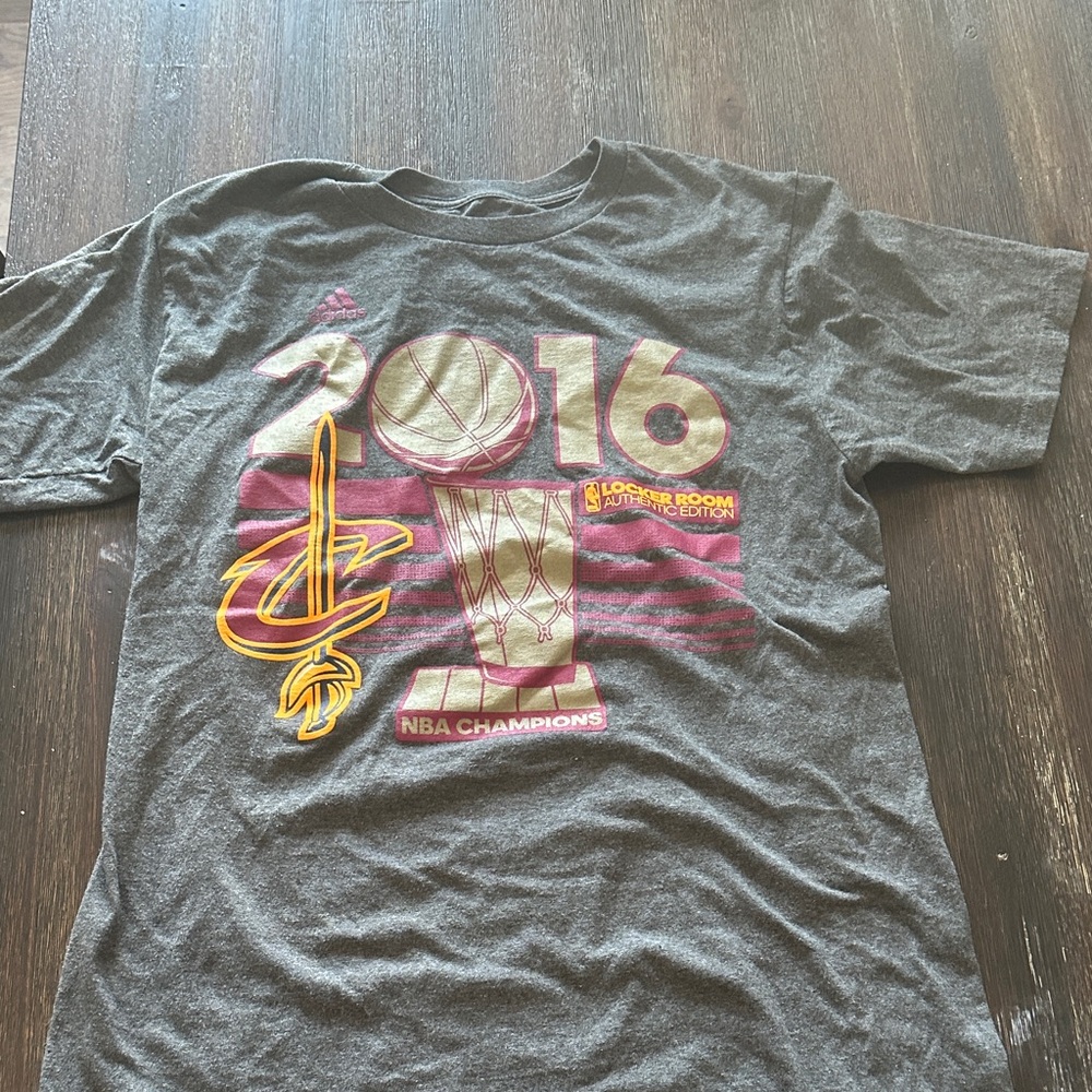 Cleveland Cavaliers NBA champions  Adidas Gray and red  2016 Graphic Tee